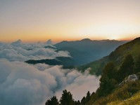 爱一帆三步校正：先问剪辑是不是暗示因果，再把引用补完整（做一次口径对拍）